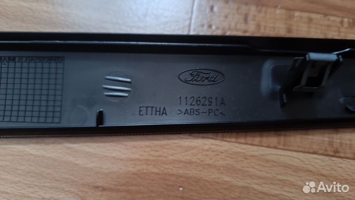 Накладка на торпедо Ford S-max