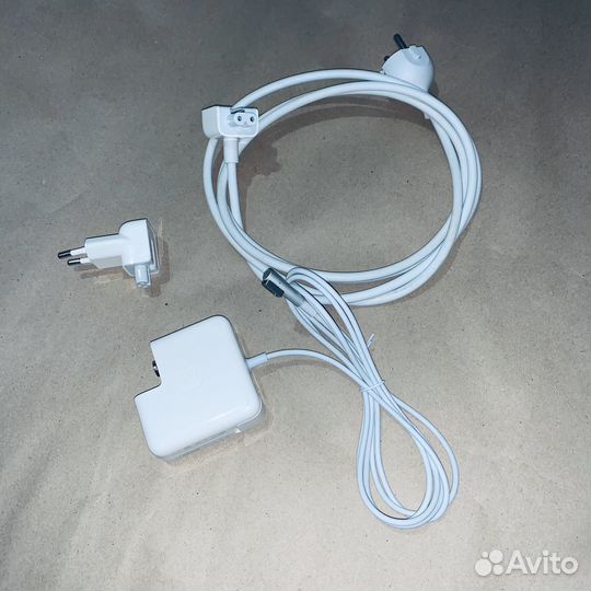 Зарядное устройство Apple MagSafe 45W для Macbook