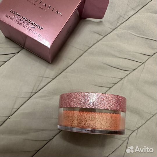 Anastasia Beverly Hills Loose Highlighter Peach