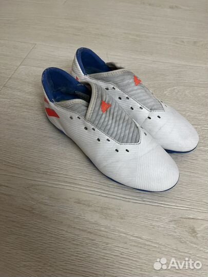 Футбольные бутсы