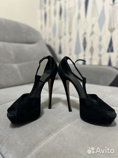 Босоножки casadei 39