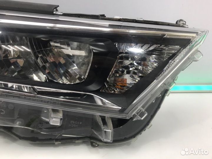 Фара правая О Р И Г И Н А Л Toyota Rav 4 2019-2023