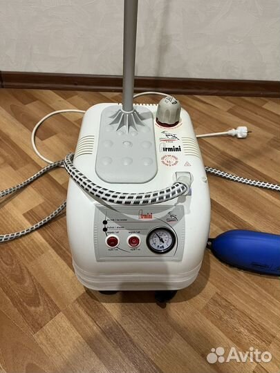 Парогенератор с щеткой Silter SPR/MN 2004 F 2литра