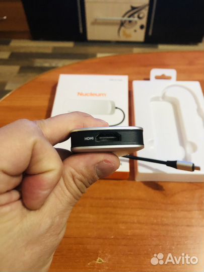 USB-концентратор Kingston Nucleum (C-hubc1-SR-EN)