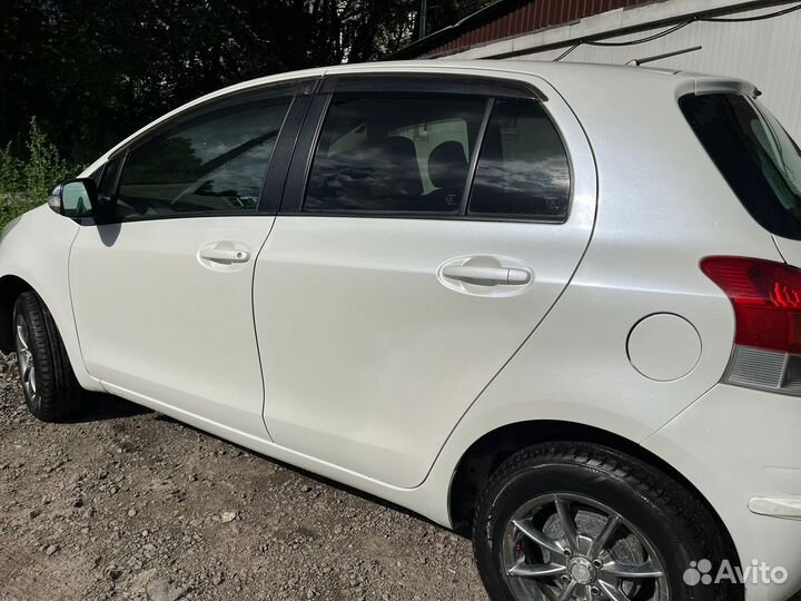 Toyota Vitz 1.0 CVT, 2009, 140 000 км