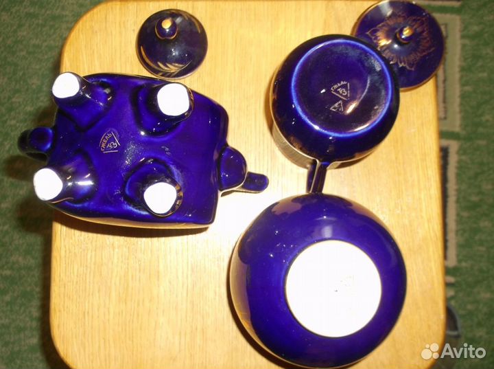 Фарфоровые изделия Гжель