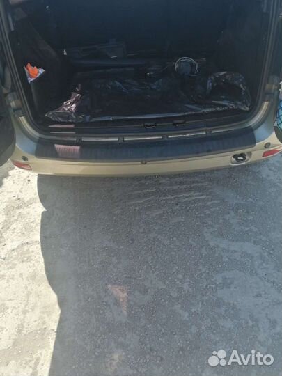 Накладка на задний бампер LADA largus