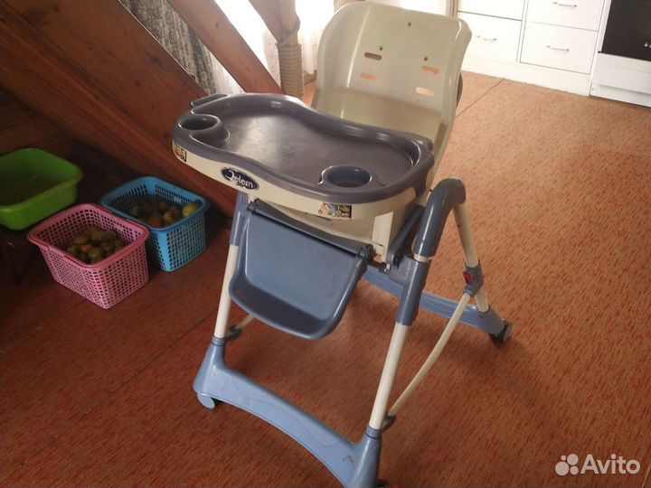 Столик для кормления