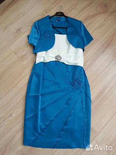 Платье женское