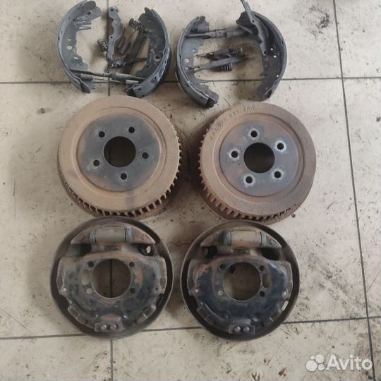 Тормозные барабаны Chrysler voyager 3
