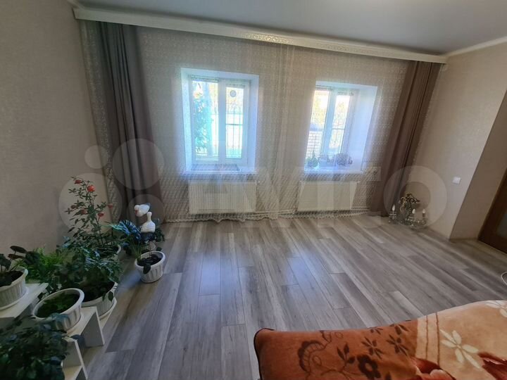 Дом 54 м² на участке 1 сот.