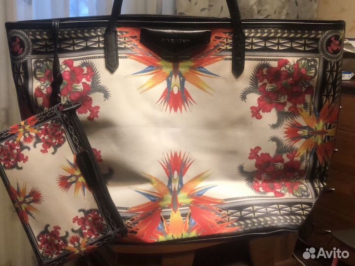 Сумка Givenchy