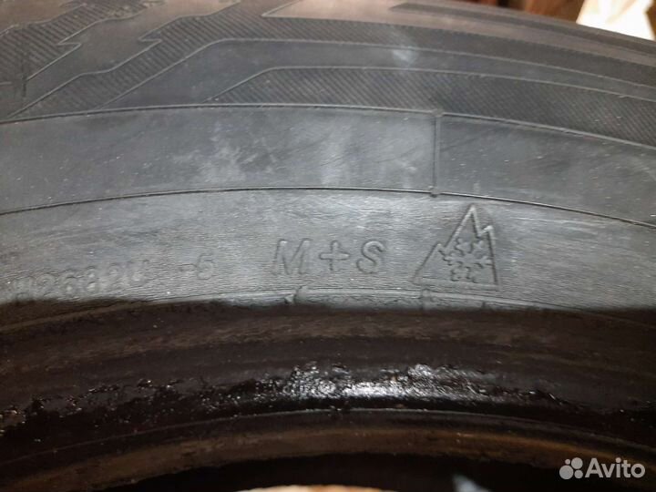 Yokohama Ice Guard Stud IG55 225/60 R17