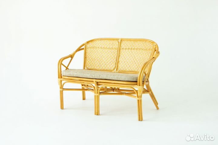 Диван плетеный из ротанга Петани