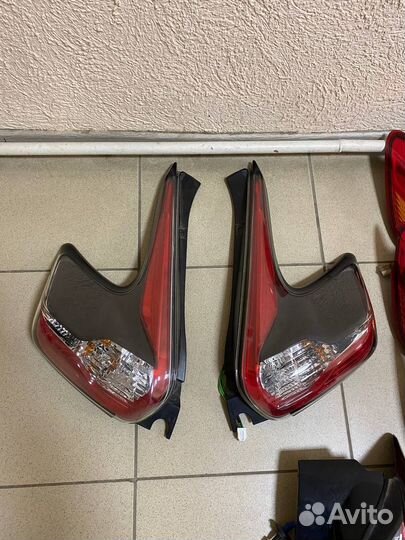 Комплект фонарей Nissan Juke 2018