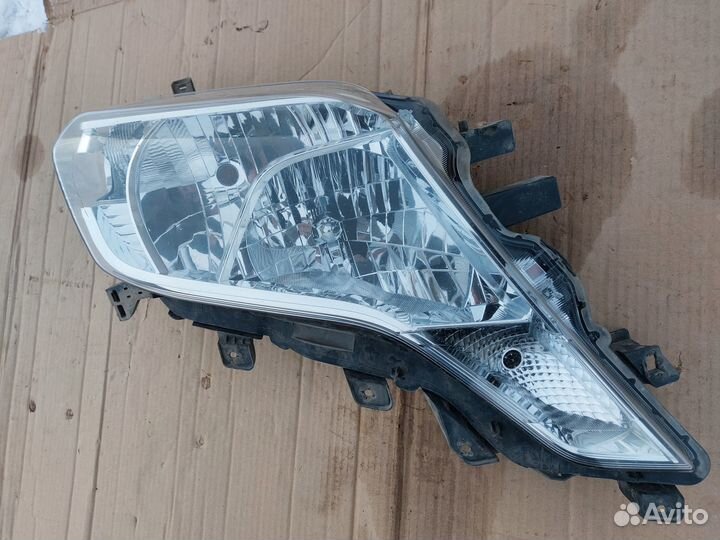 Фара правая Toyota Land Cruiser Prado 150 2013-17