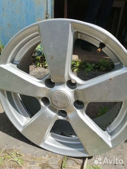 Литые диски r16