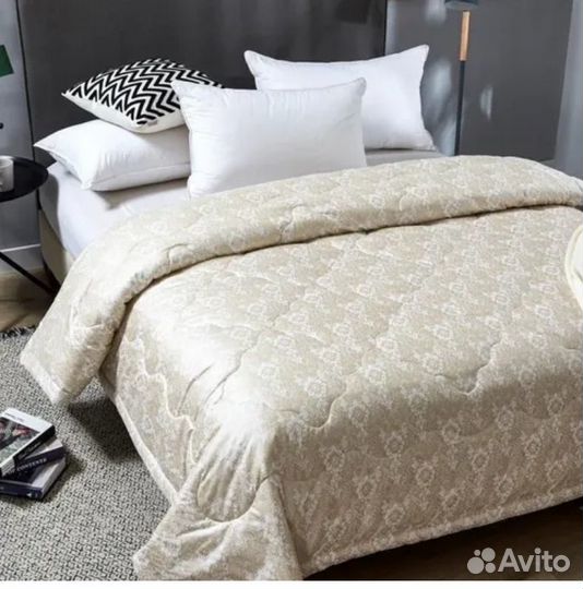 Одеяло шелковое