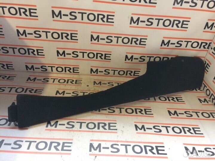 Обшивка салона правая Volkswagen Touareg 7L BMV