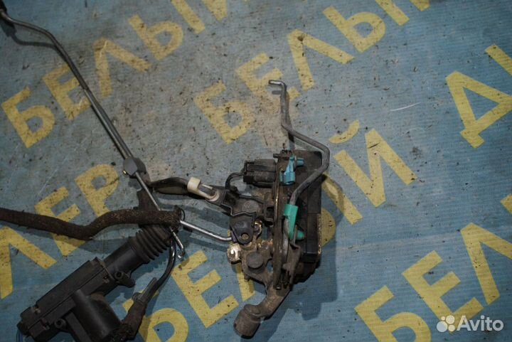 Замок двери передний Chrysler Voyager 4