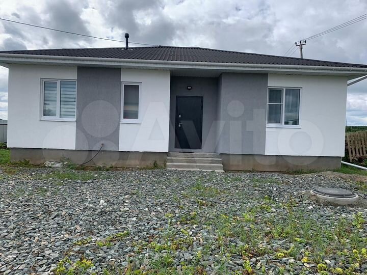 Коттедж 143 м² на участке 8 сот.