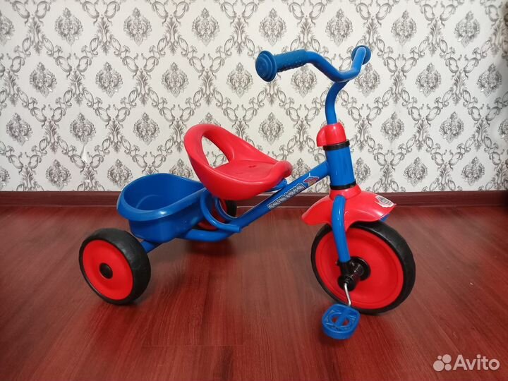 Детский трехколесный велосипед