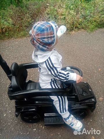 Прогулочная машинка