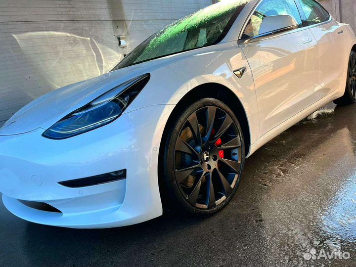 Кованые диски R20 на Tesla Y/3 в наличии