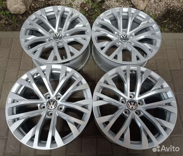 Оригинал VW r-18 (5x112) 4 шт. как новые