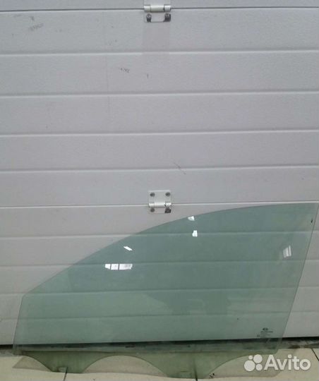 Стекло передней левой двери Kia Ceed 1 ED