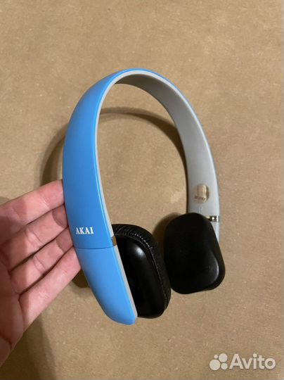 Беспроводные наушники akai