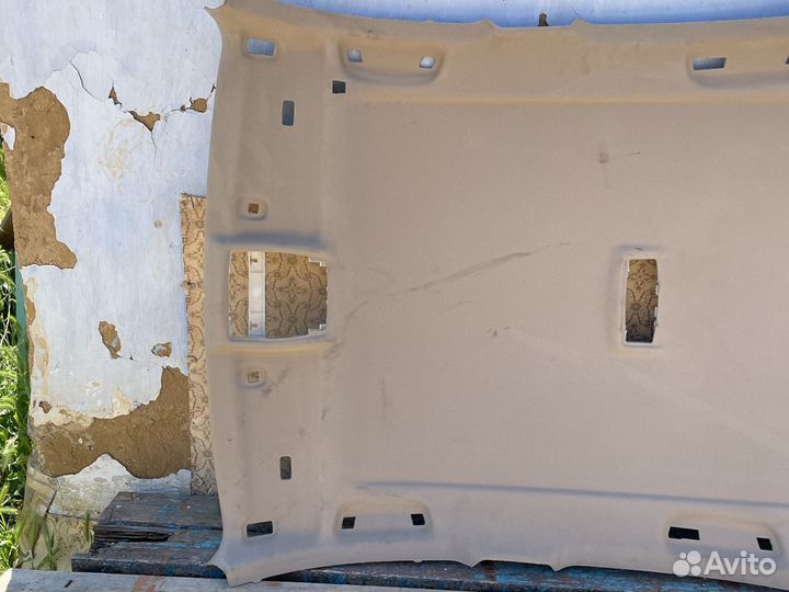 Обшивка потолка BMW F30