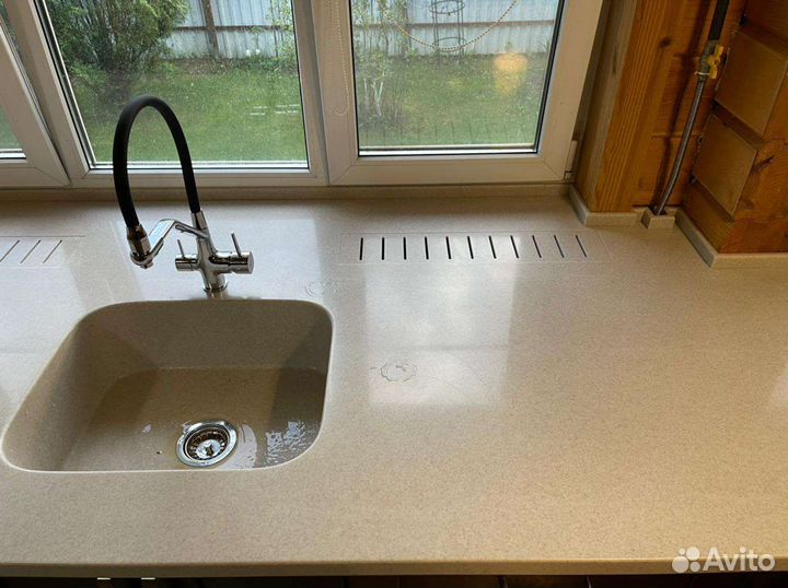 Столешница из искусственного камня