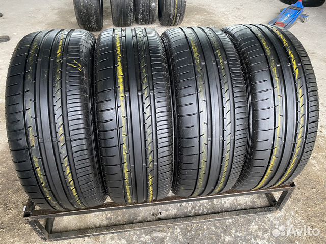 Dunlop SP Sport Maxx 050+ 215/55 R17