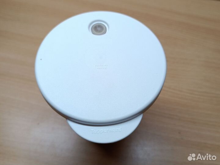 Стакан Tupperware с отверстием для трубочки, 500мл