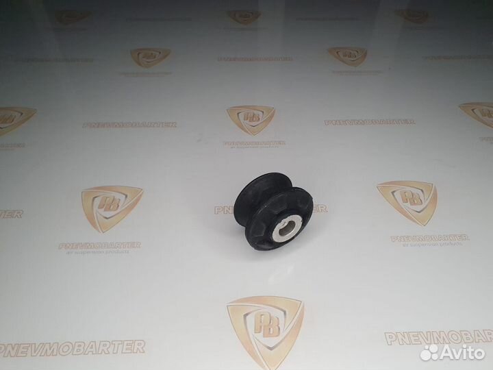 Сайлентблок задней пневмостойки BMW 7 E65/E66