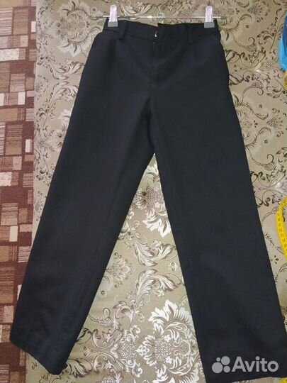 Продам джинсы, брюки и водолазки для мальчика