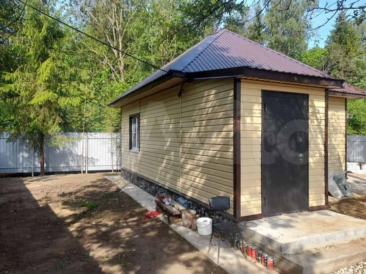 Дом 35 м² на участке 6 сот.