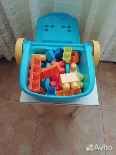 Чемоданчик с конструктором