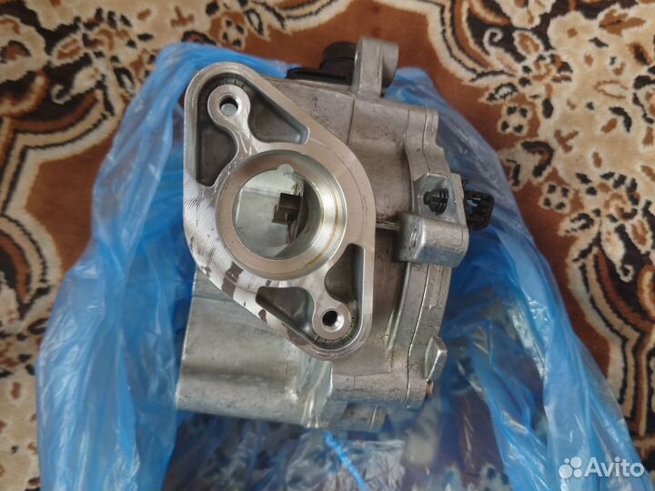 Вакуумный насос VAG 06K145100AE