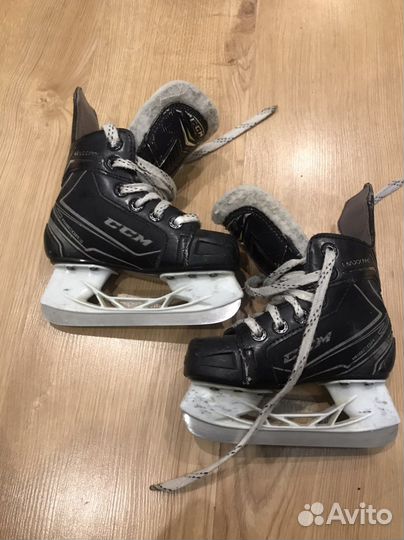 Хоккейные коньки CCM