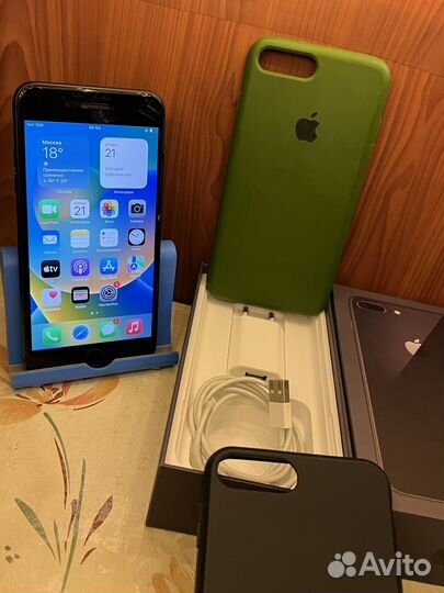 iPhone 8 plus 64 гб