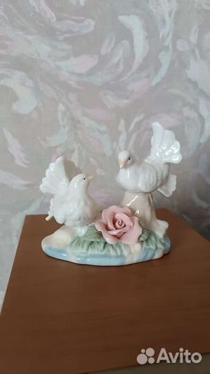 Голуби фигурка