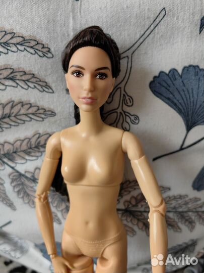Барби Чудо женщина на теле азиатки бмр Киры
