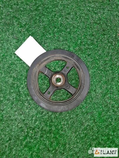 Шкив коленвала toyota aqua