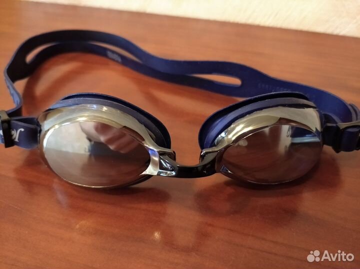 Очки для плавания