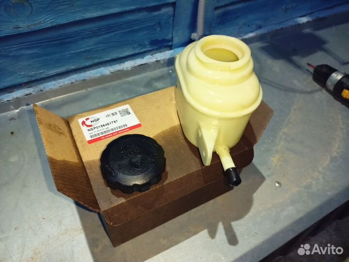 Бачок гура lacetti