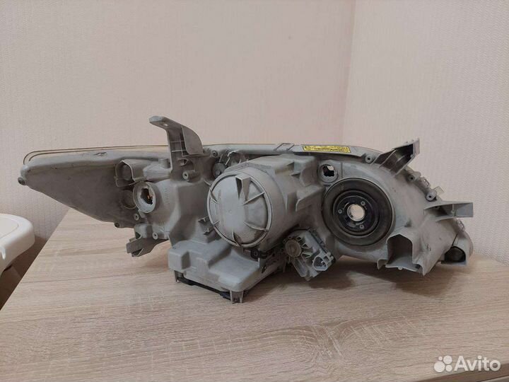 Фары ксенон Toyota Camry 40