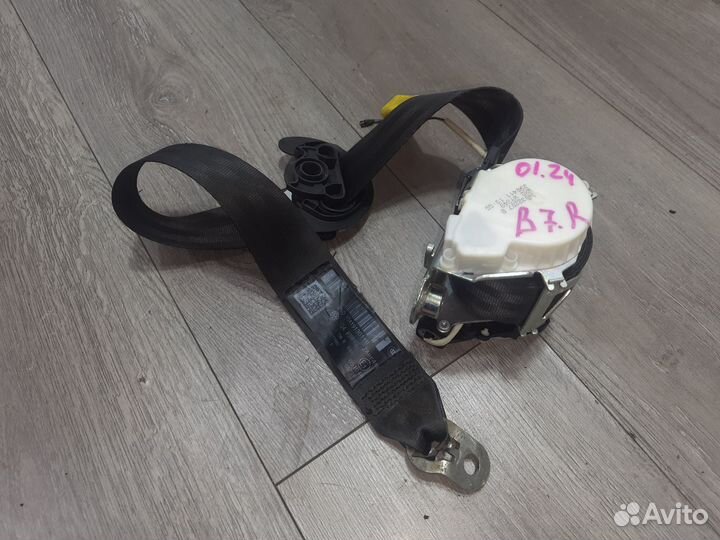 Правый ремень безопасности для VW Passat B7