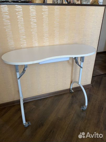 Маникюрный стол складной бу